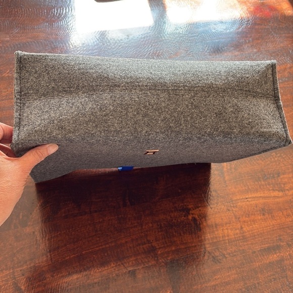 Kit and Ace Large Felt Shopper Tote Grey - Picture 5 of 13